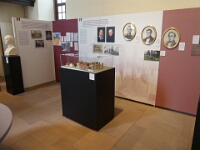 Hier wird die Familiengeschichte erzählt und das Hofgut vorgestellt.
